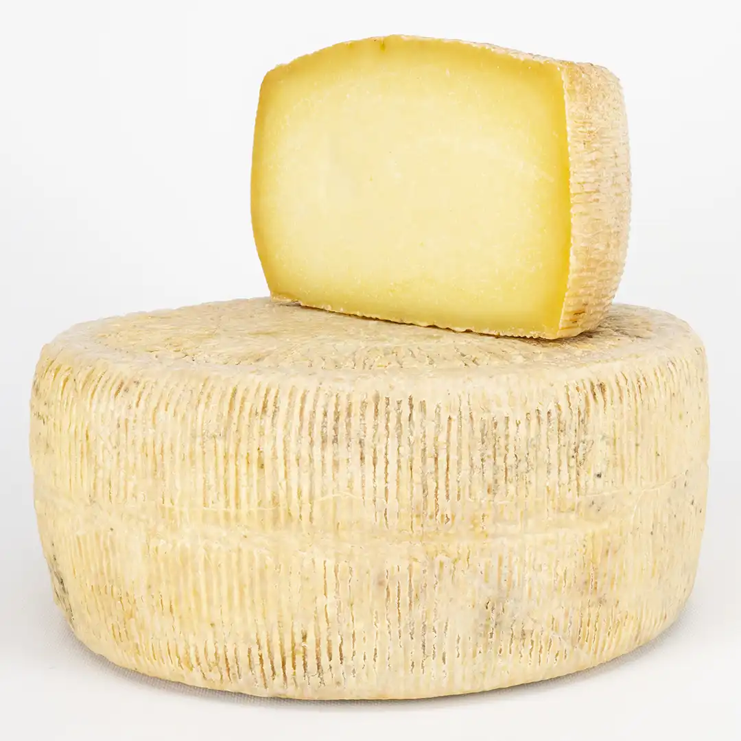 Pecorino Stagionato SICILIANO "cu l'ogghiu"